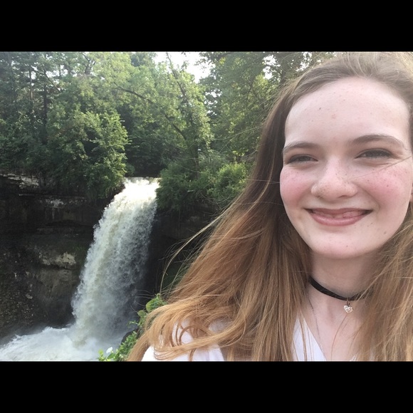 Meet your Posher, Grace - Picture 3 of 3